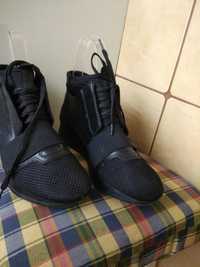 Buty trzewiki czarne wkładka 25 rozmiar 38