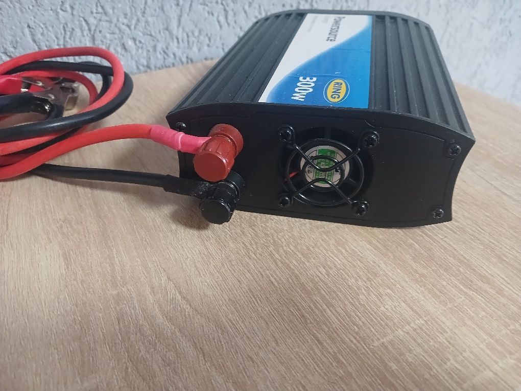 Інвертор 300 w powersource.