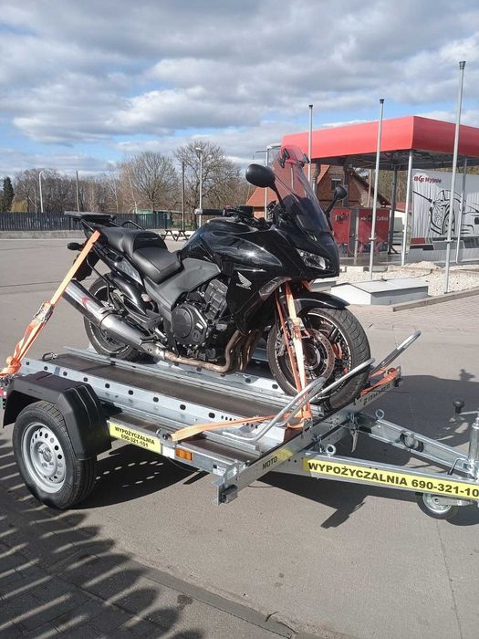 Wypożyczalnia. Przyczepa motocyklowa, do przewozu motocykli