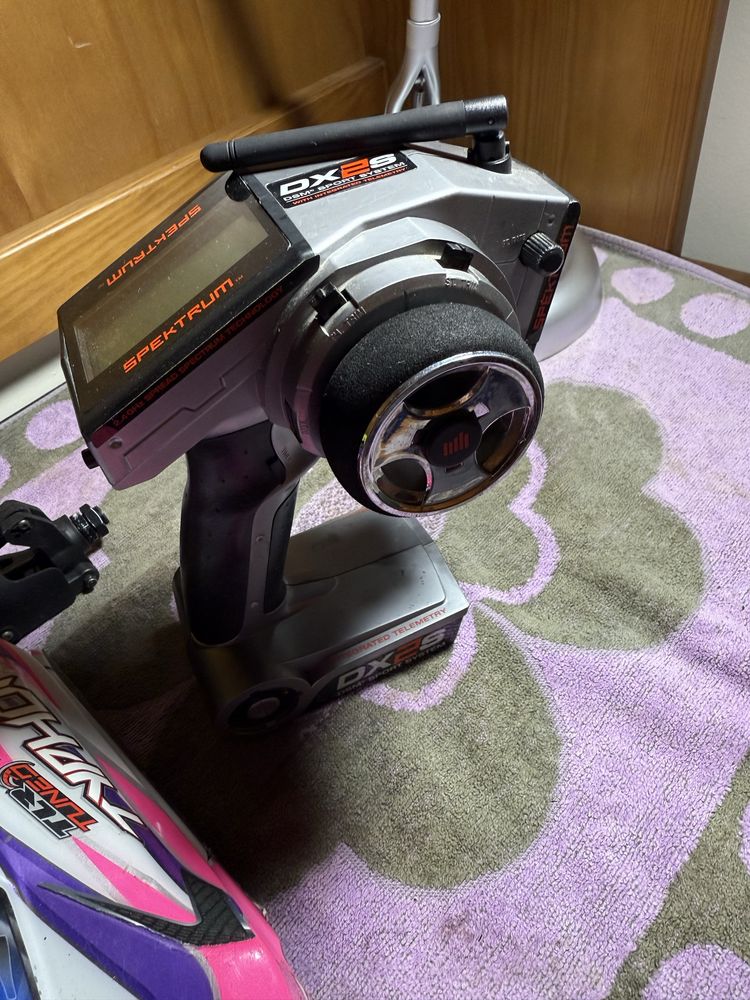 TLR Typhon Rc 1/8 Buggy