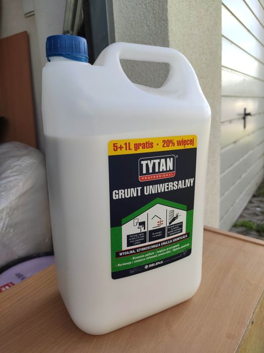 GRUNT Uniwersalny TYTAN. Około 5L