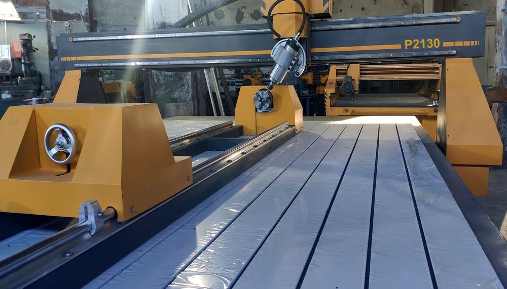 Станок с ЧПУ Верстат по дереву, карбону, пластику, алюмінію