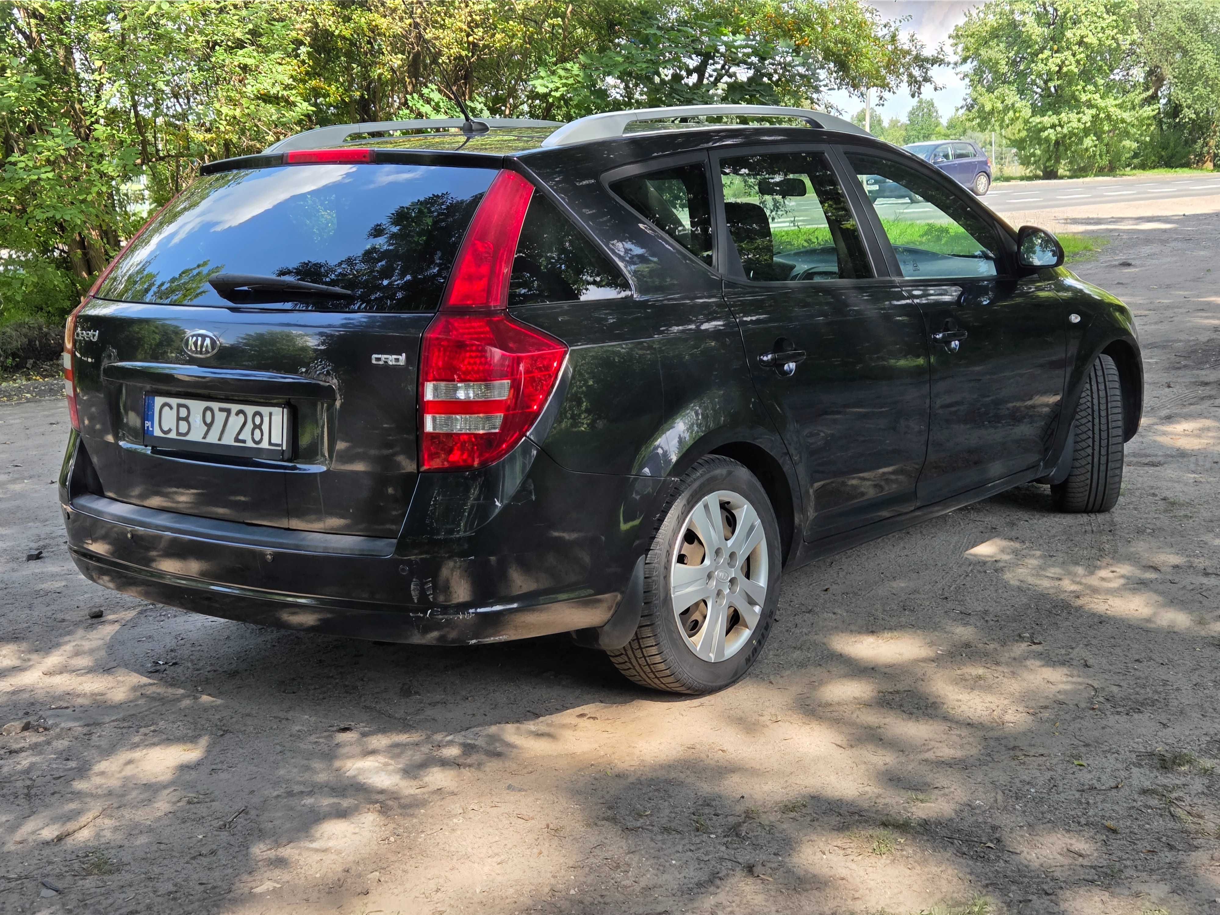 syndyk sprzeda samochód Kia Cee'd