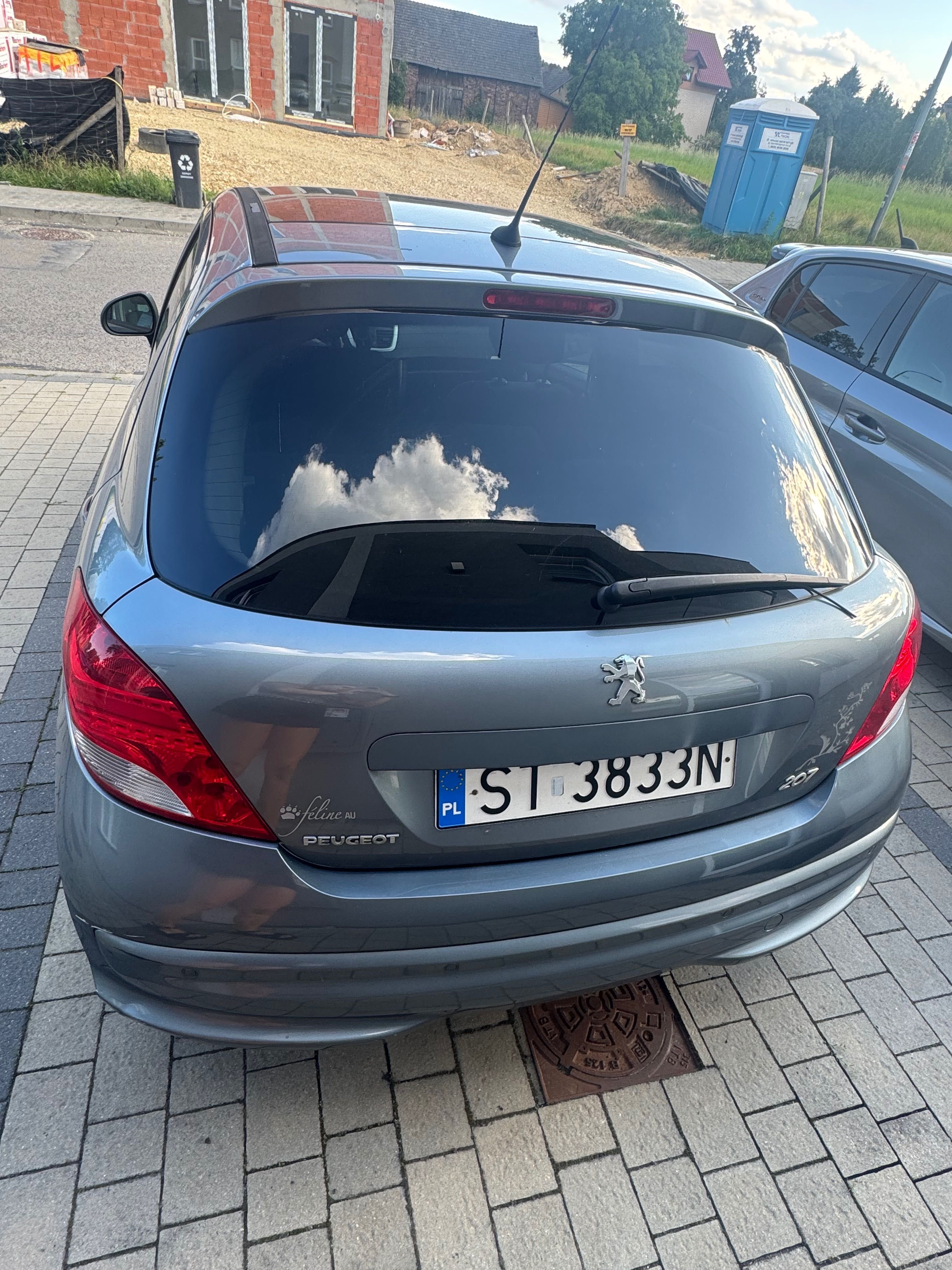 Peugeot 207 panorama 2011r