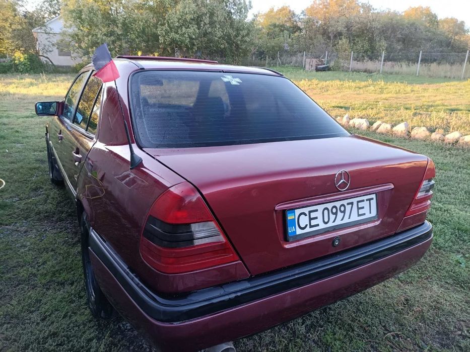 Mercedes Benz C180