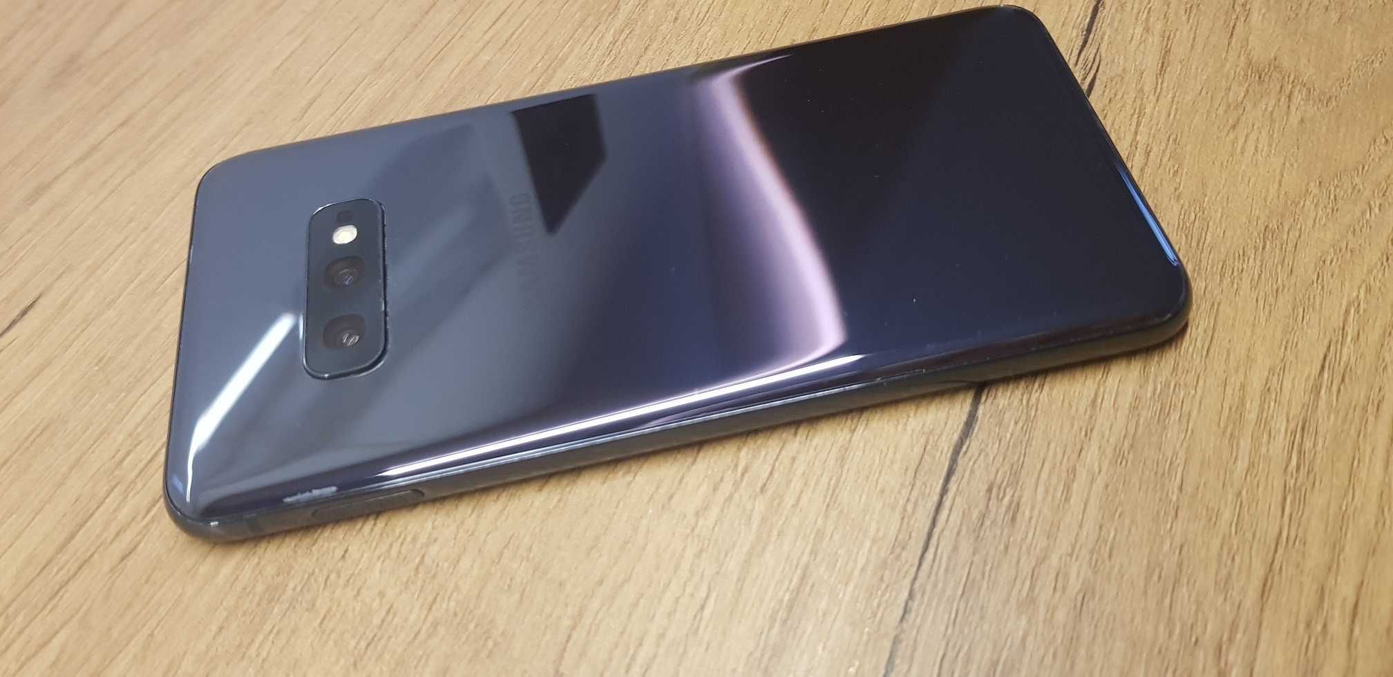 Samsung Galaxy S10e 6 GB / 128 GB 4G (LTE) czarny