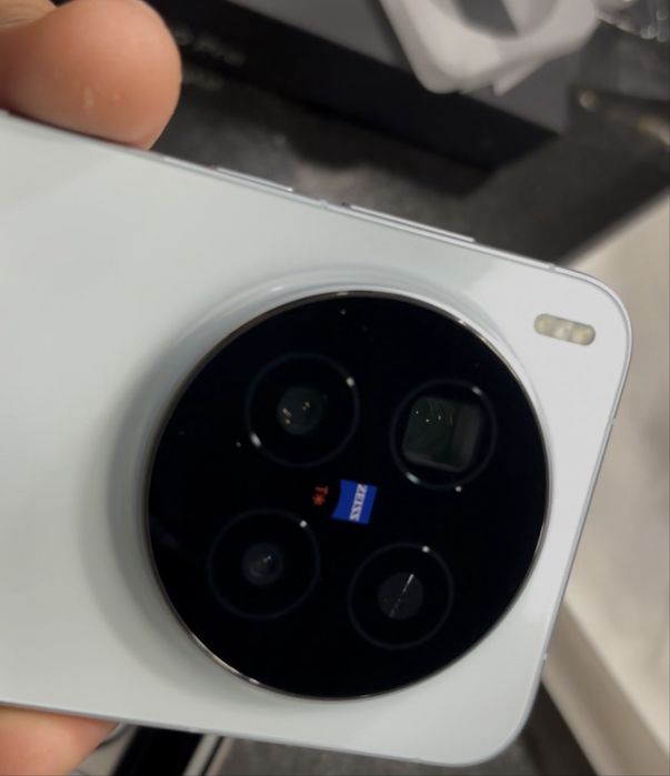 Vivo x300 pro vendo ou troco