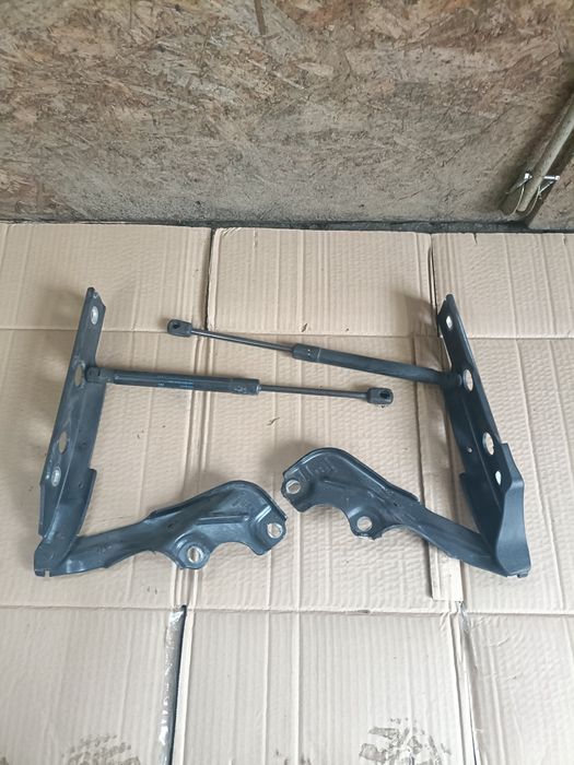 Audi A6 C7 zawiasy maski LX5R 4g8823.302d 4g8823.301d  komplet para