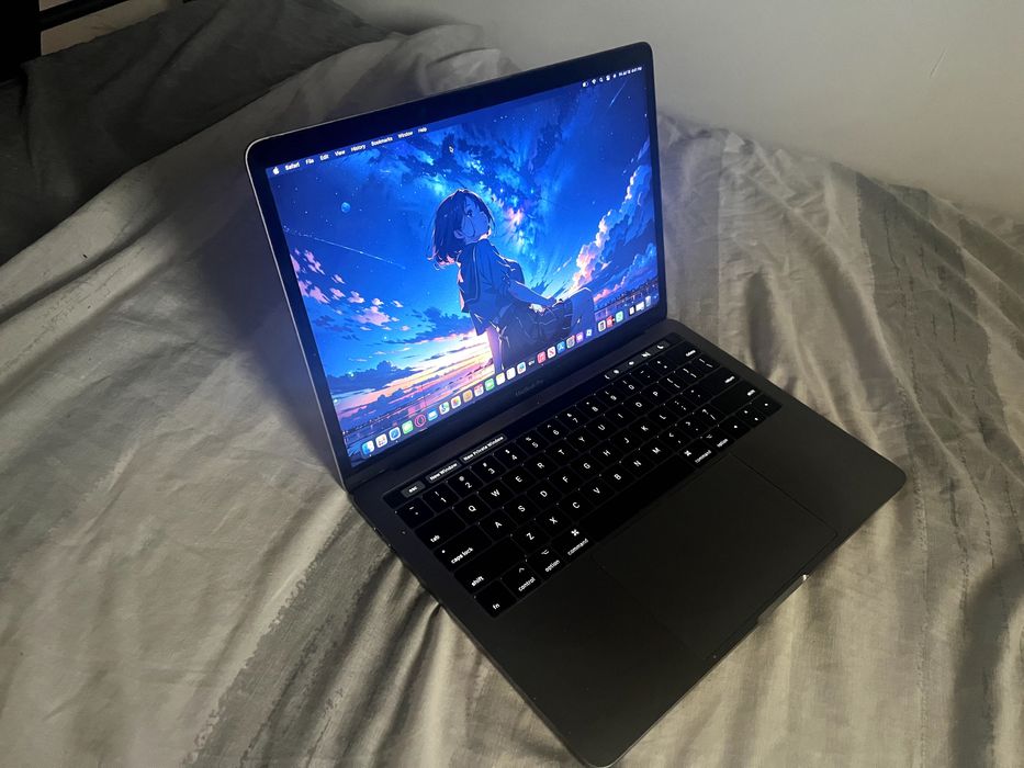 MacBook Pro 13” 2017 | i5 | 8GB RAM | Bom estado | Ideal p/ estudantes
