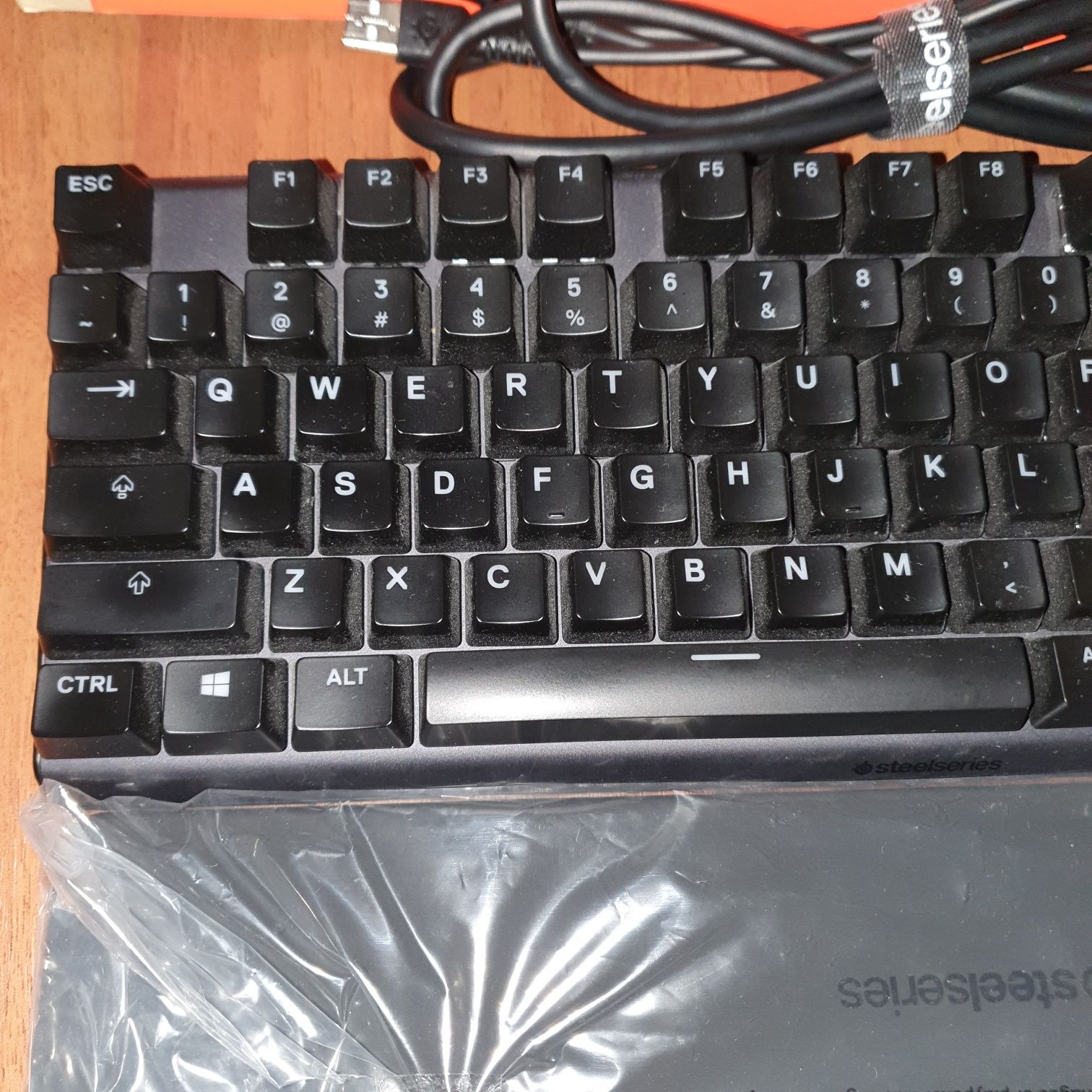 Клавіатура APEX 7