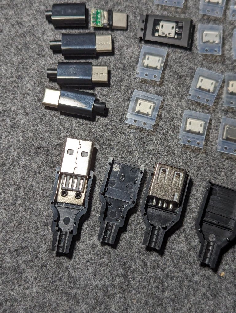 Набір роз'ємів Type-C / micro USB / USB