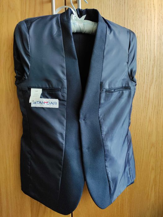 Garnitur do Komunii św. elegancki + koszula + pasek + muszka, r. 140cm