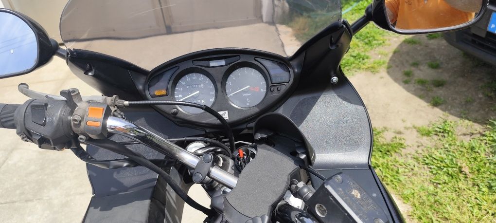 Vendo mota Honda Deauville