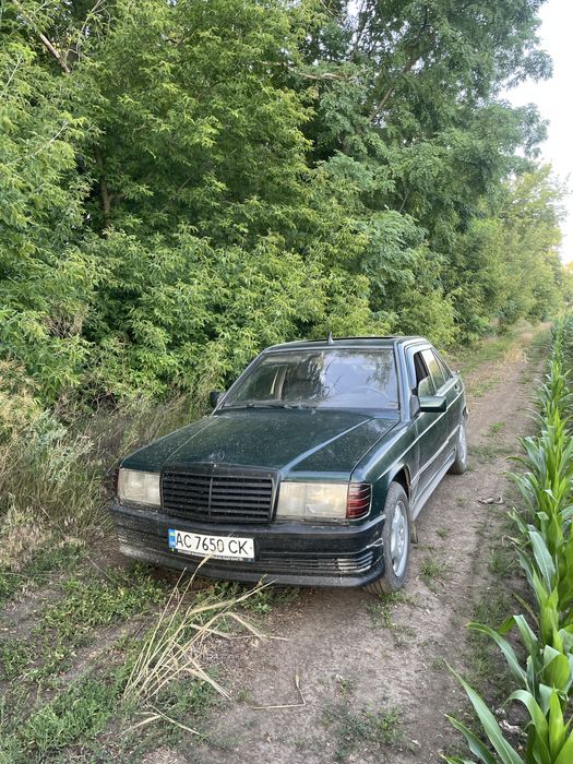 Мерседес  190е