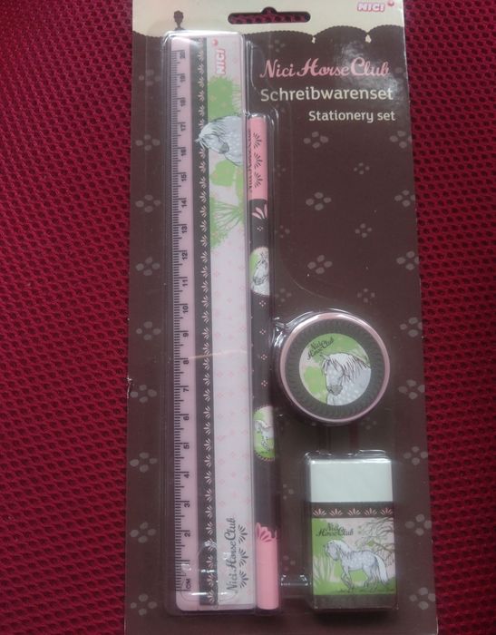 Nowy Piórnik Mickey Mouse plus zestaw papierniczy