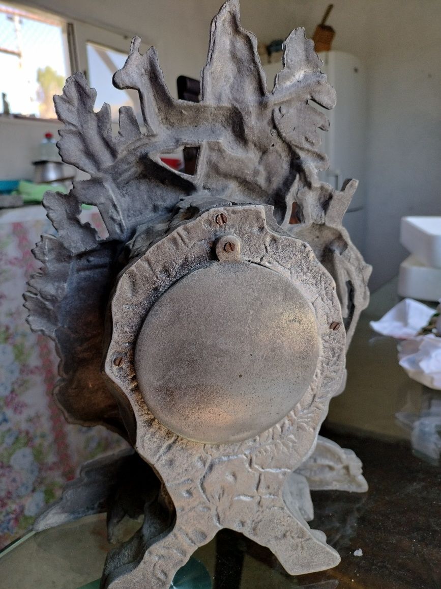Relógio antigo latão