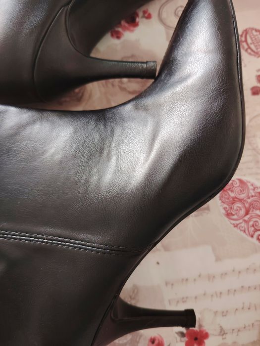 Botas de cano alto Zara 39 novas