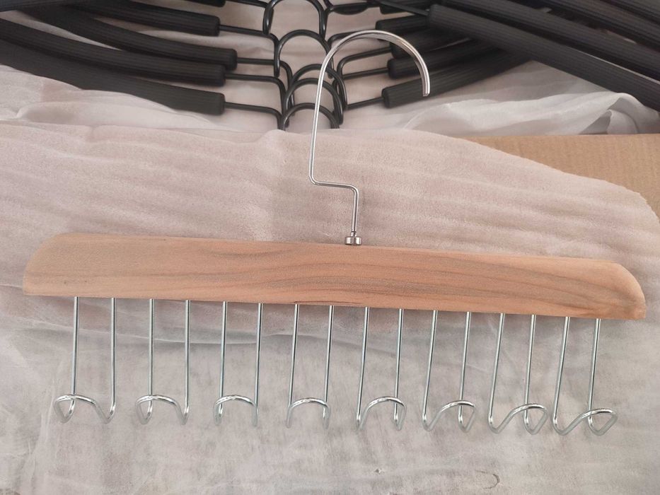 Багатошарова протиковзна вішалка для одягу  5 в 1