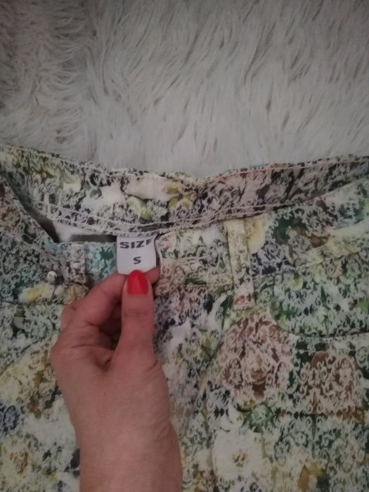 spodnie s m kwiaty kolorowe 36 38 xs modne