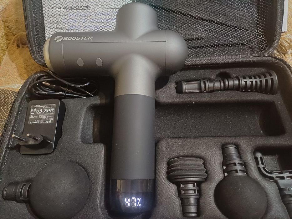 Перкусійний масажер booster