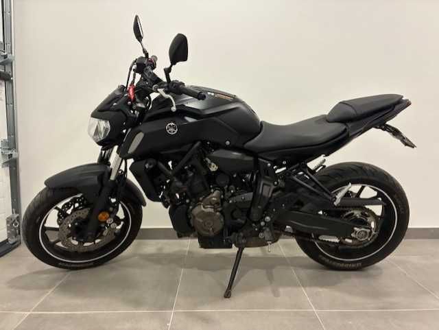 Yamaha MT-07 com Akrapovic Titanium 35KW apenas no livrete