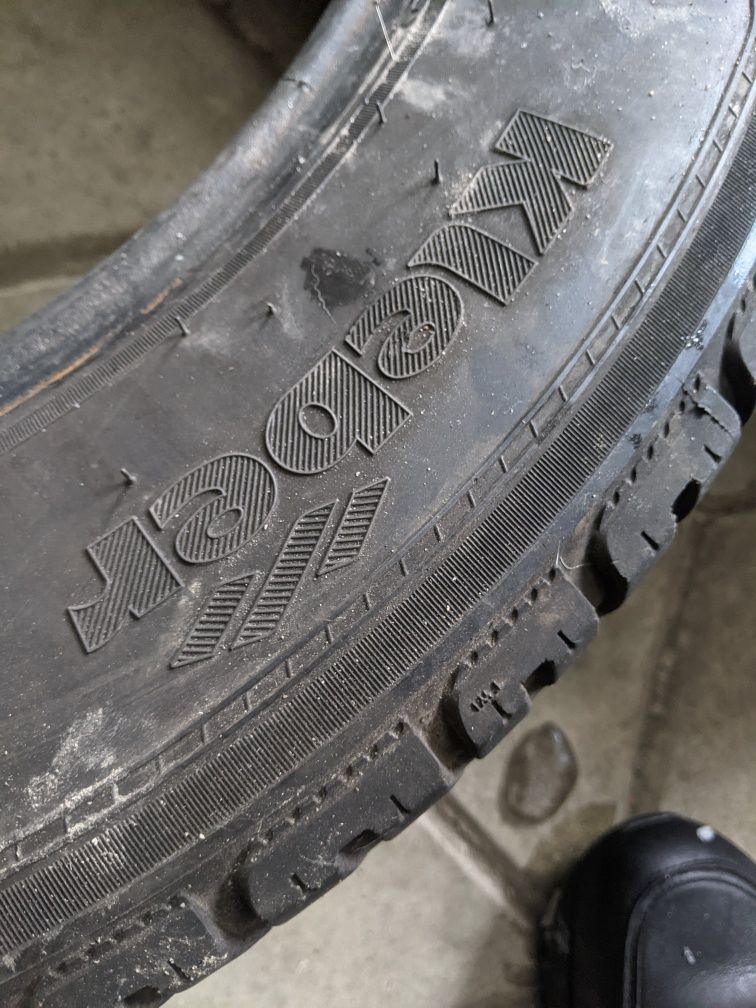 215/65R16C Kleber 19рік всесезон