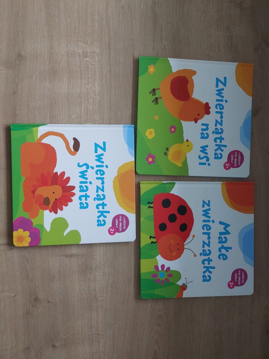 23 książki + zadania z naklejkami, karty edukacyjne i gra Super Wings
