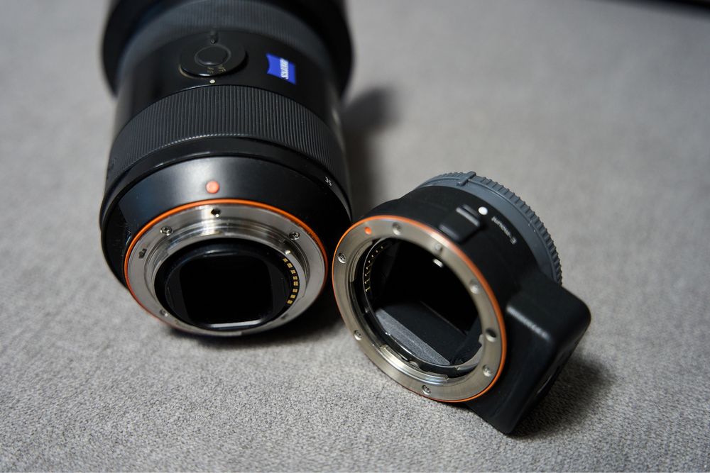 Sony A 16-35mm f/2.8 SSM Carl Zeiss+  перехідник Sony LA-EA-3