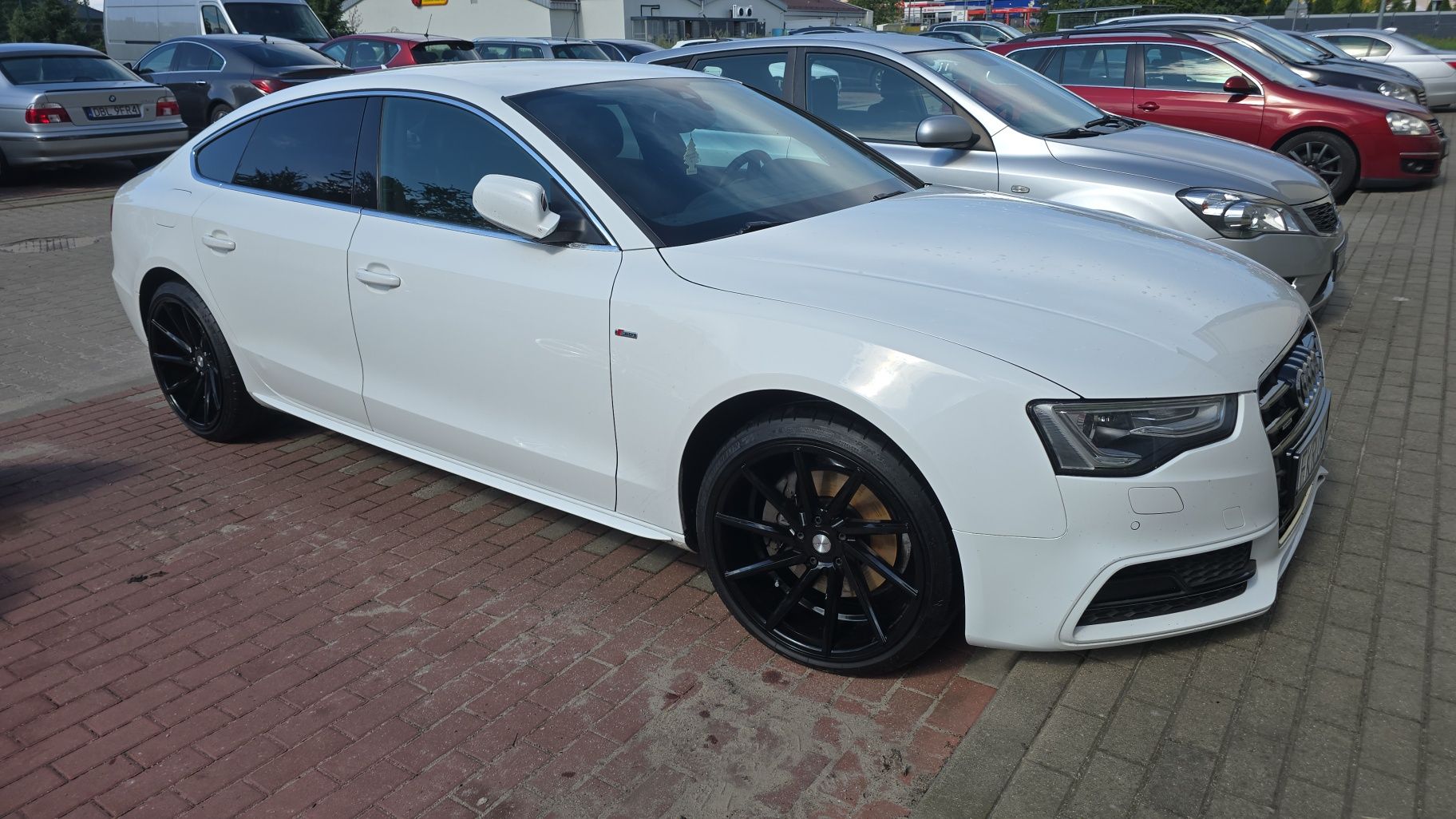 Audi a5  uszkodzona jak na zdjęciu.   3.0tdi  245km