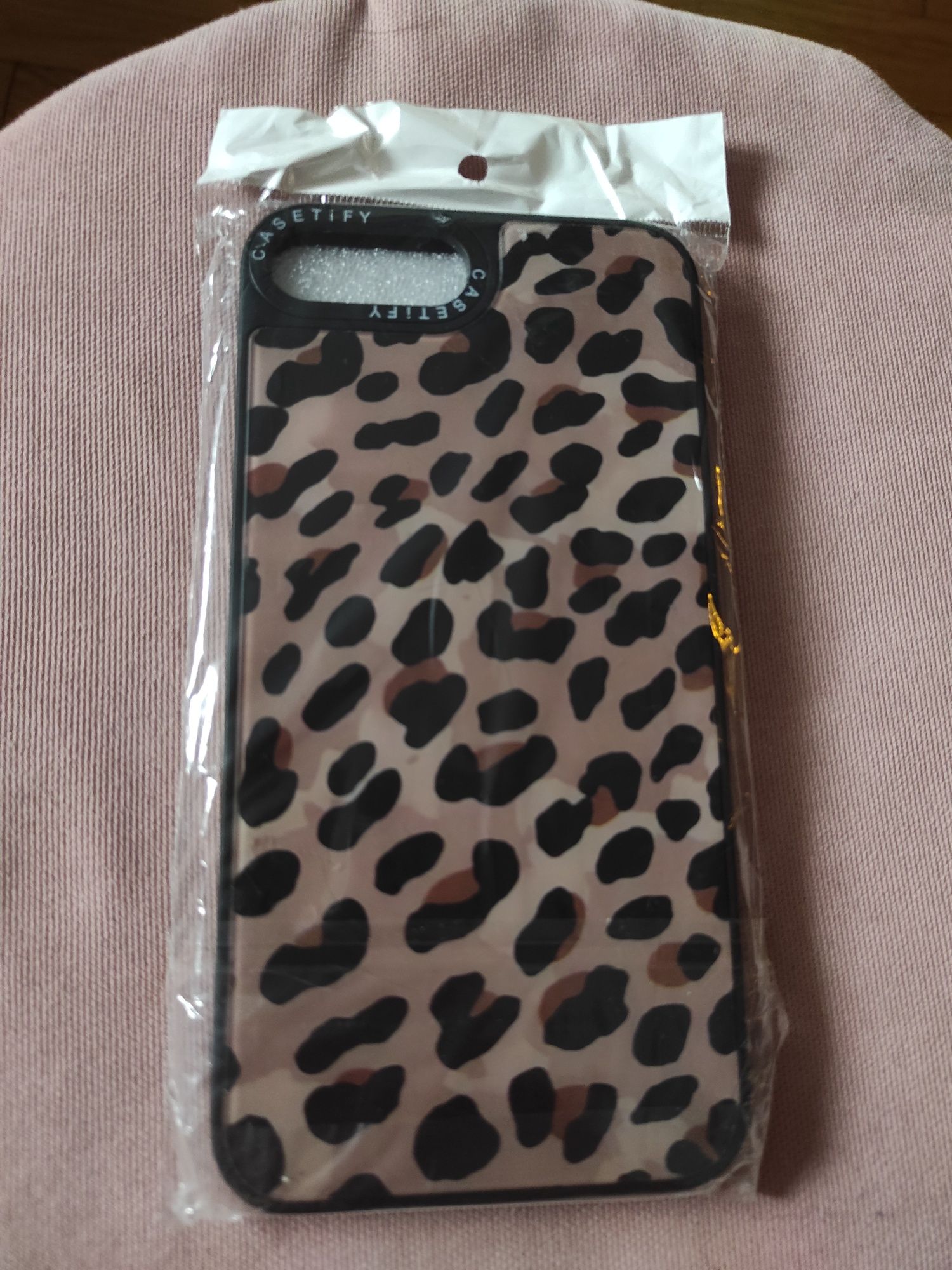Etui do iPhone 8