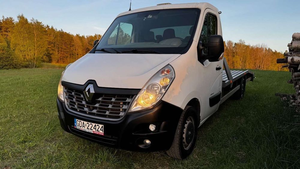 Renault master  prywatna laweta w rękach od 2019 w bardzo dobrym stanie technicznym