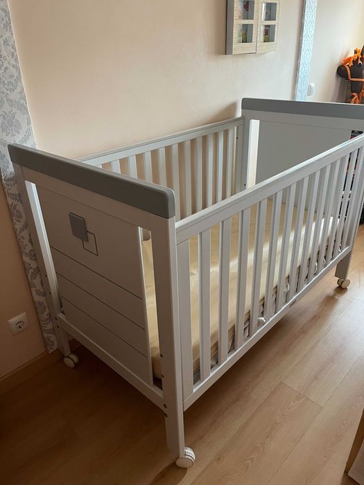 Cama de Bebé/Criança da Trama