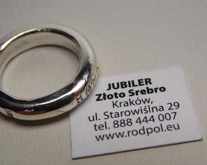 Srebrna masywna obrączka HOMO EST ANIMAL RISIBILE R.10 szer. 4,5 mm.