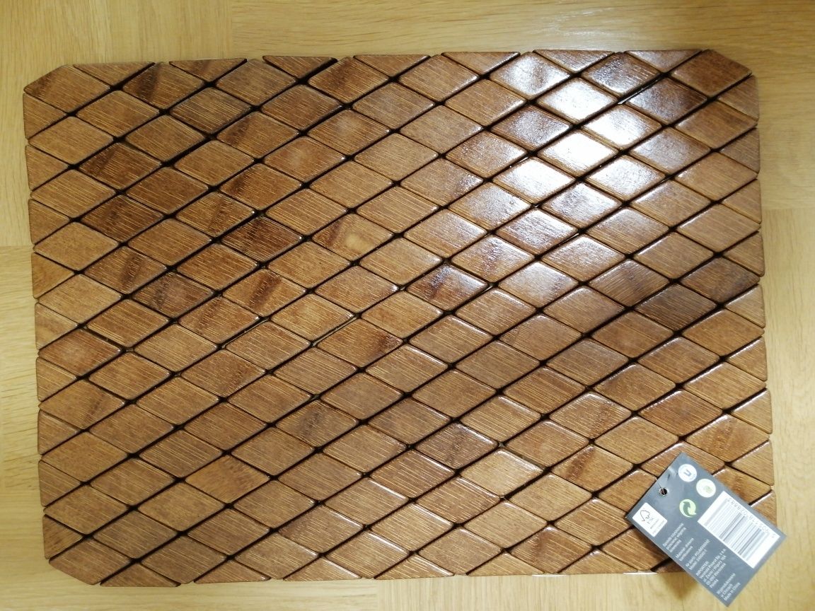 Podkładka stołowa nowa, drewniana pod gorące naczynia