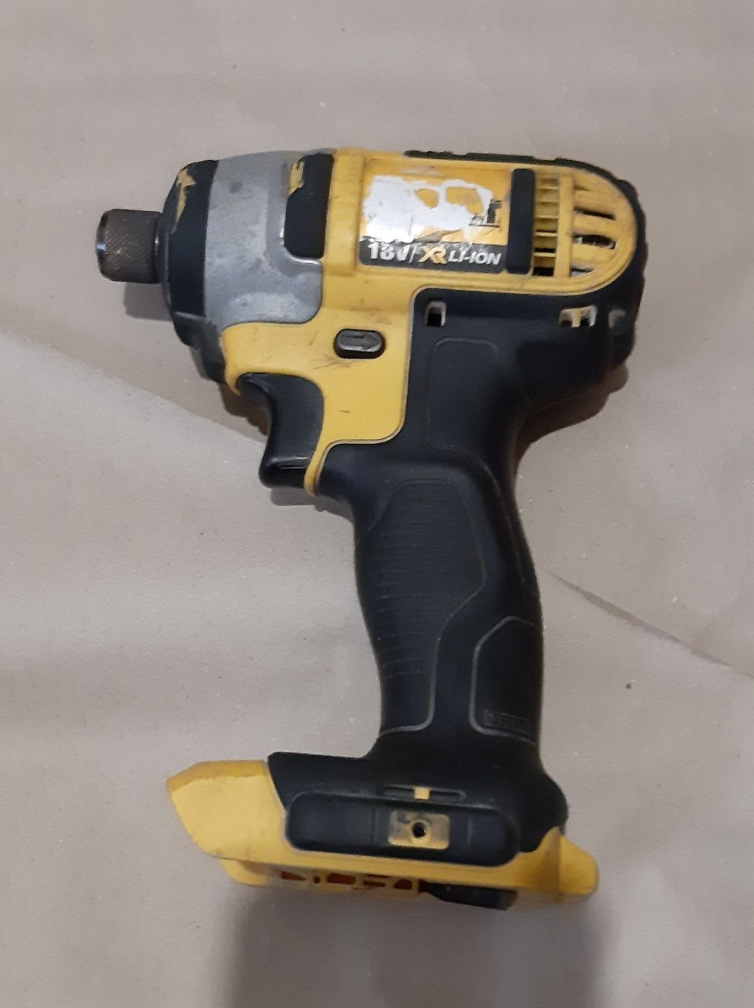 Dewalt 885 , 771 оригинал. Продажа комплектом