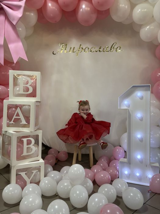 Сукня дівчинці на річок