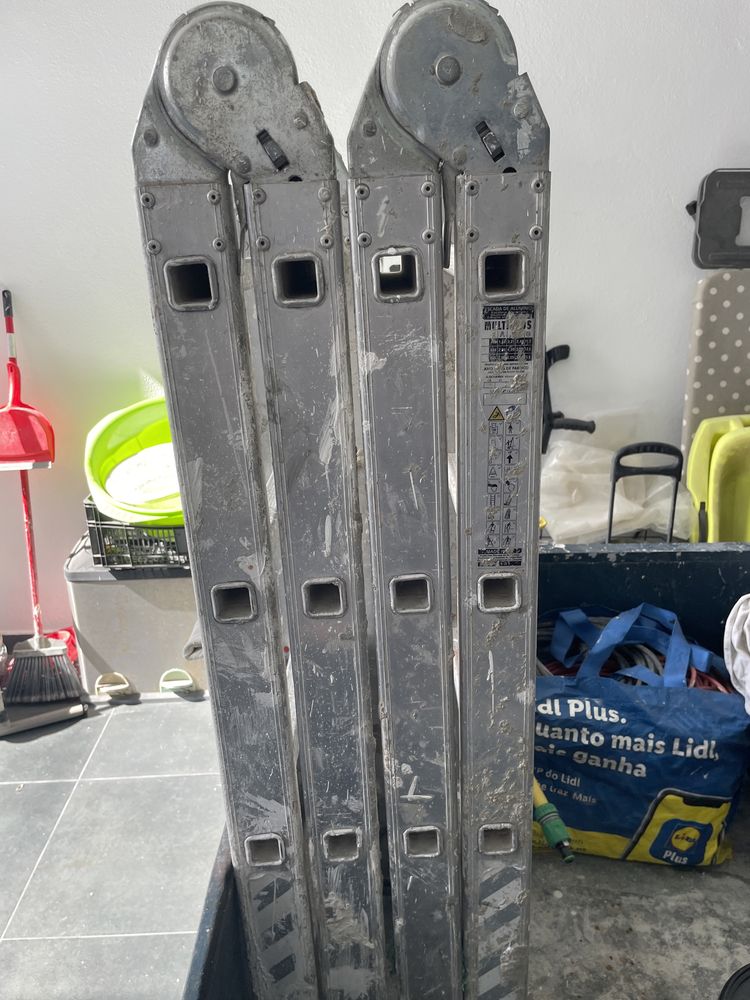 Escada articulada 4,40mts