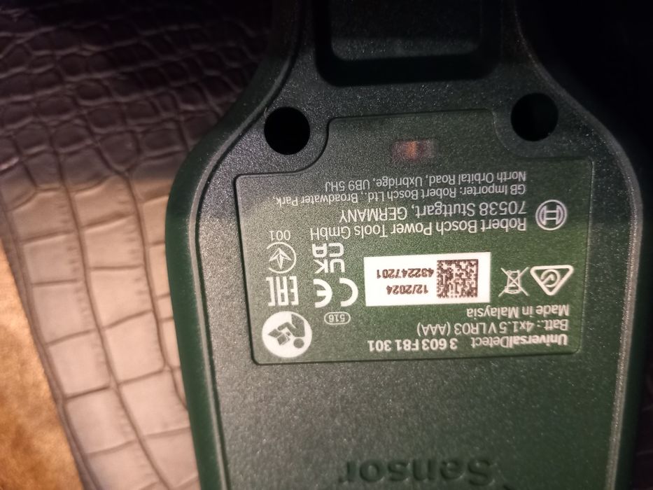 Wykrywacz przewodów  BOSCH UNIVERSALDETECT