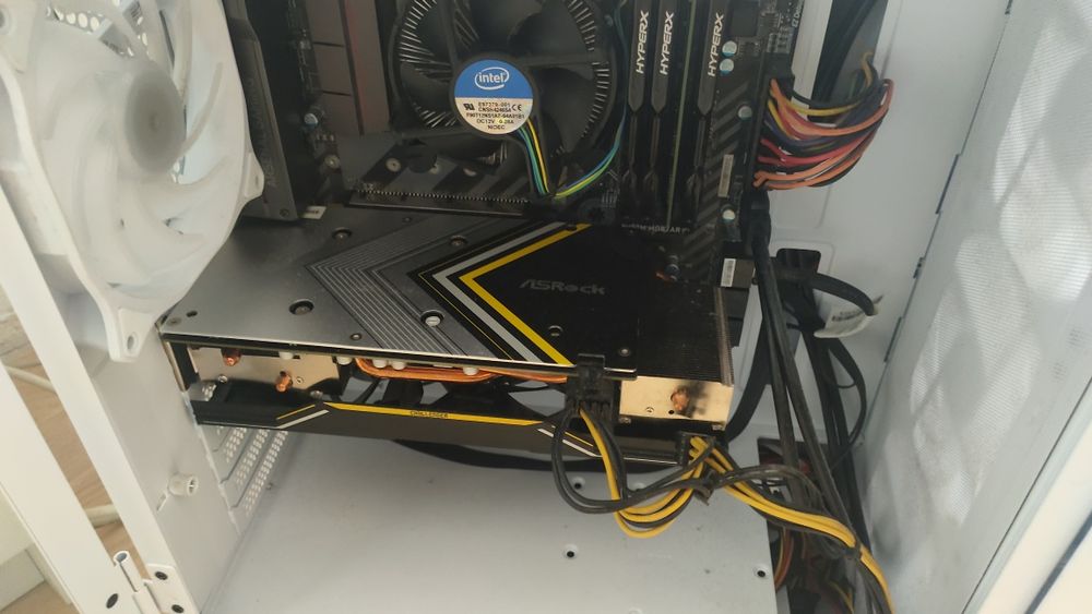 Radeon RX 5600xt  6gb Mocna