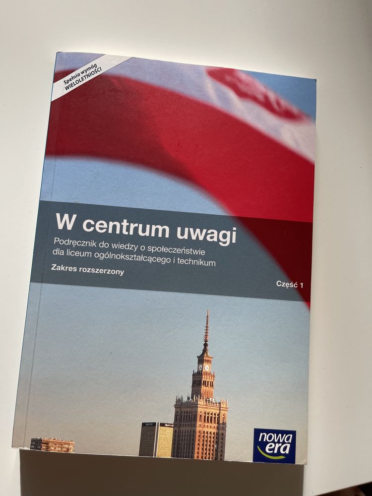 W centrum uwagi Podręcznik klasa 1 zakres rozszerzony Nowa Era