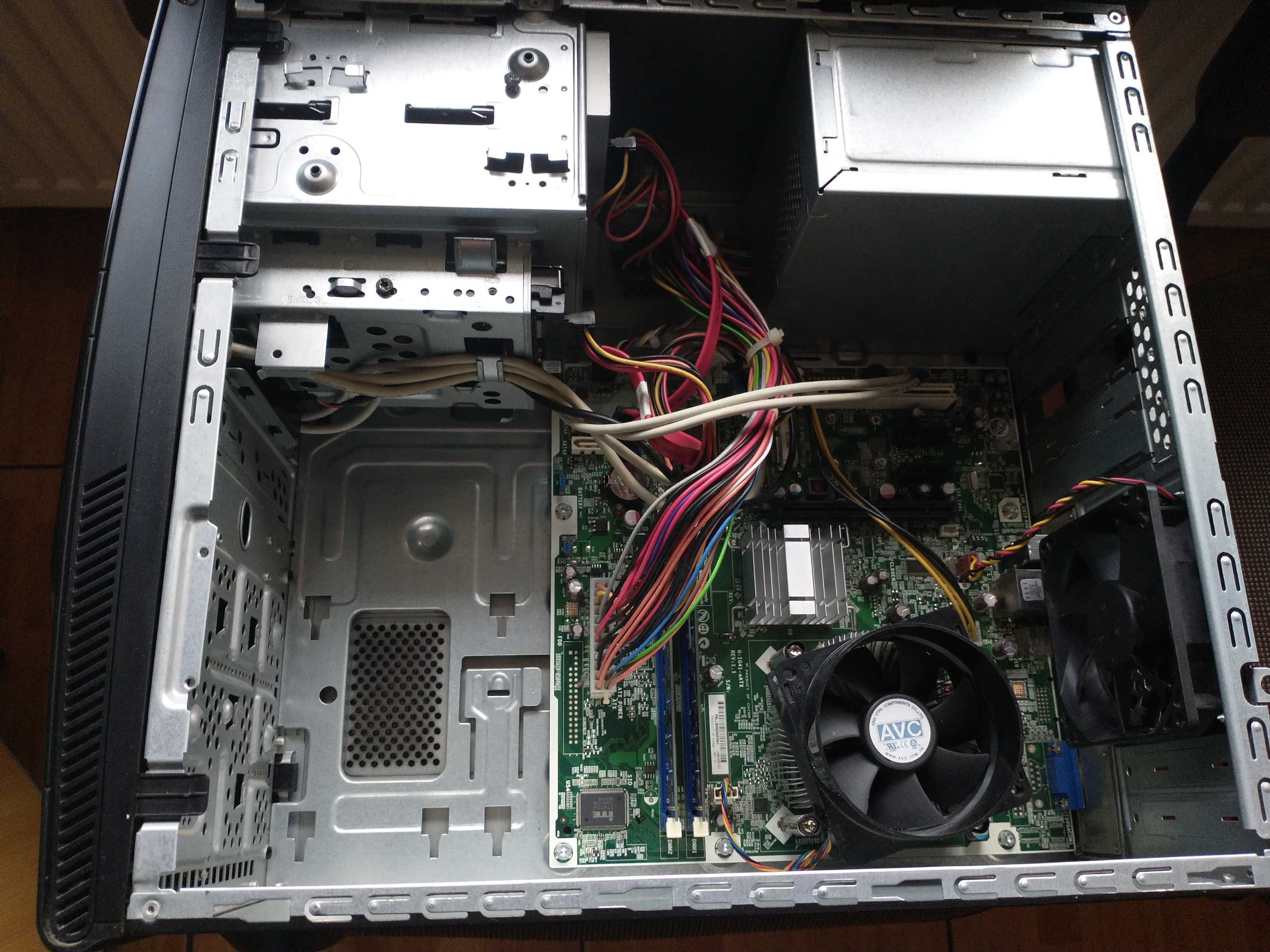 Firmowy zestaw komputerowy HP 500B MT z monitorem i akcesoriami