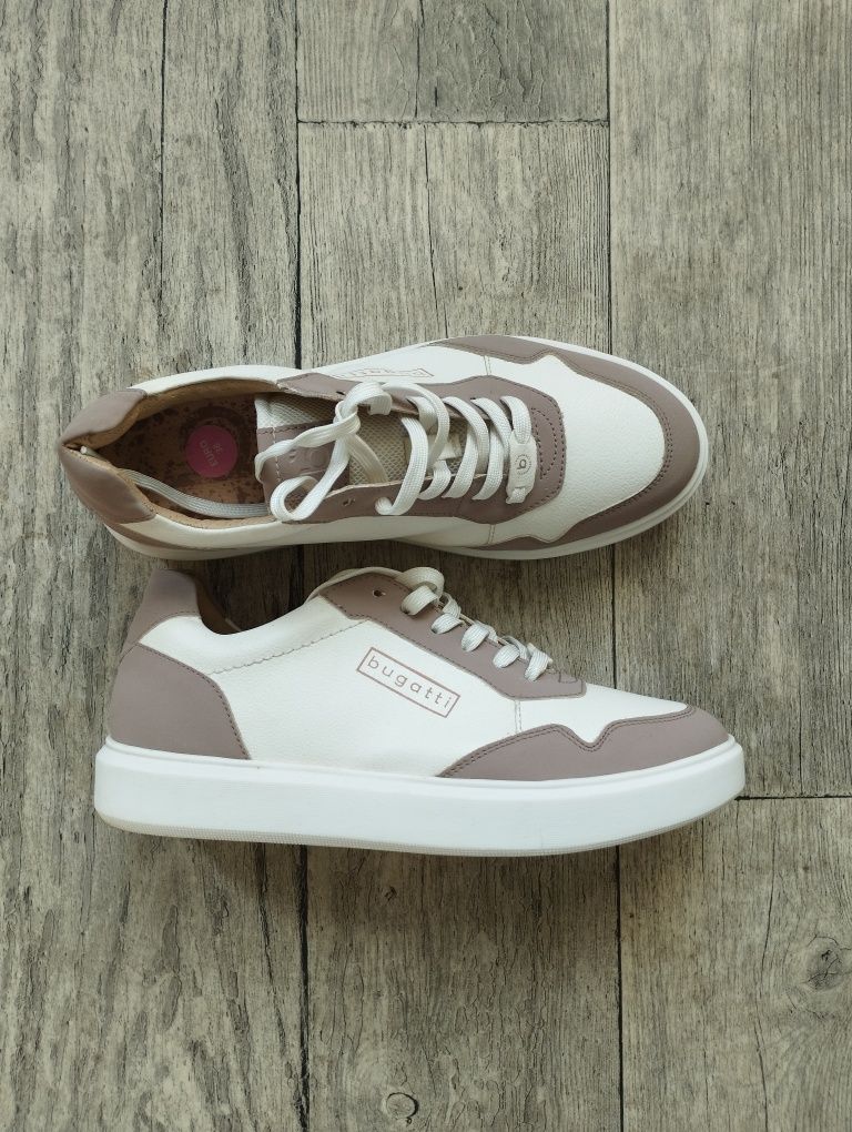Buty marki bugatti