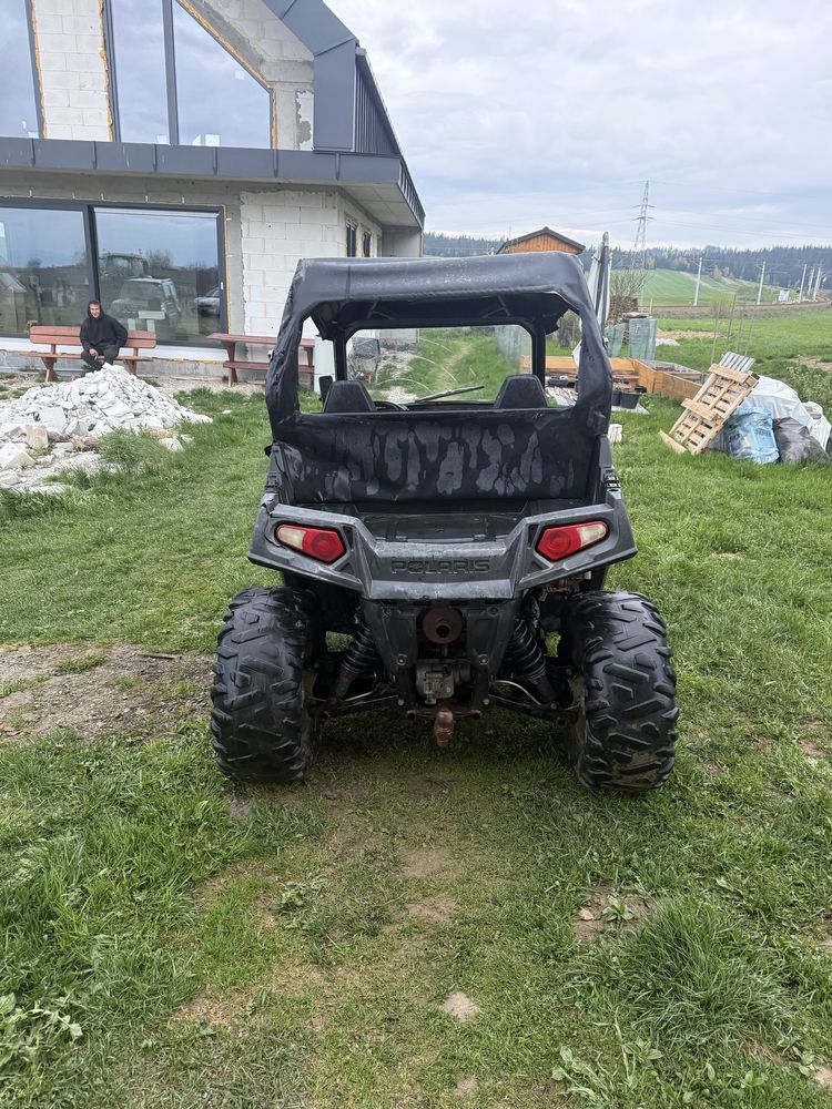 Polaris RZR 800 buggy