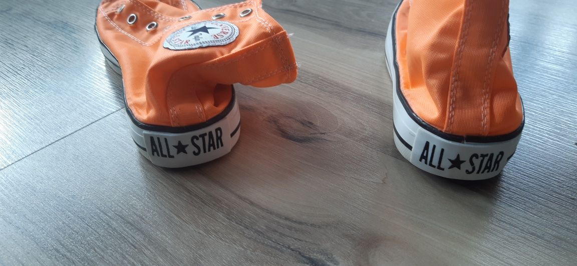 Sprzedam trampki Converse