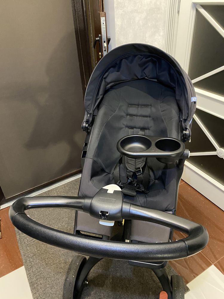 Коляска 2 в 1 Stokke Xplory V6 , колір Rich Black