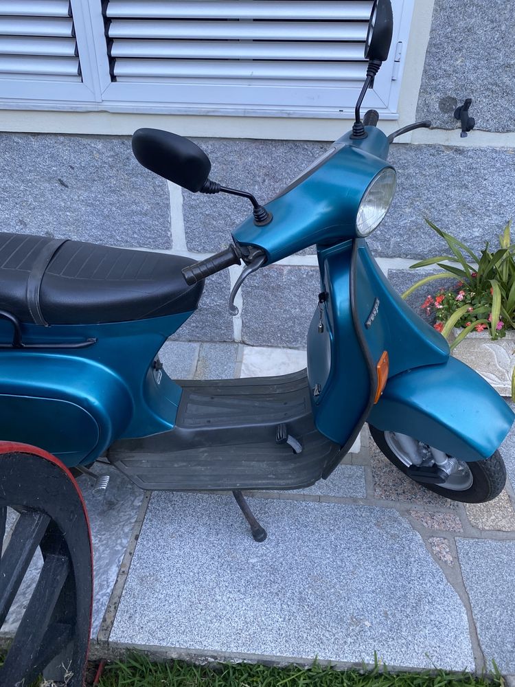 Vespa 50cc. Em bom estado