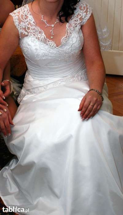 Biała długa suknia ślubna koronka gorset 40/42 z welonem i bolerkiem