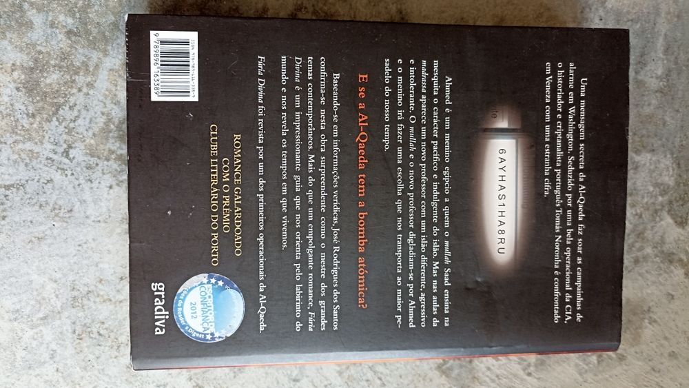 Livro "Fúria Divina", de José Rodrigues dos Santos