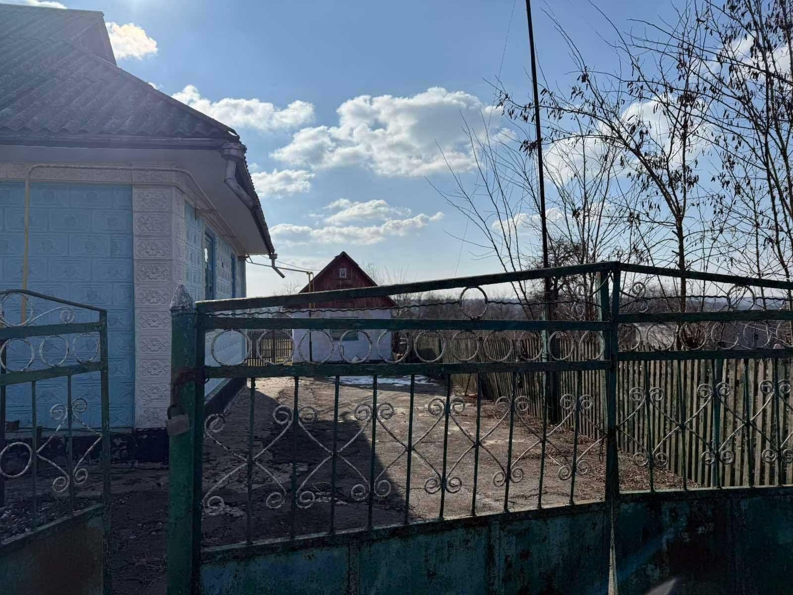 Продаж будинку в селищі Томашпіль
