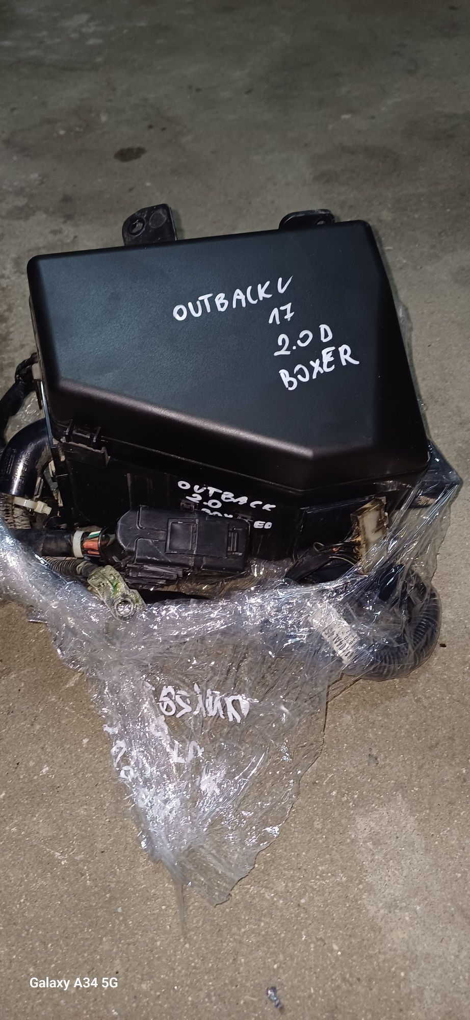 Skrzynka bezpieczników subaru outback V 2017r 2.0 diesel boxer